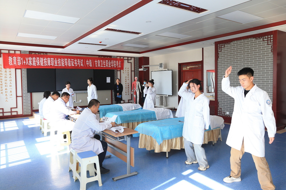 BI4P1012_调整大小.jpg